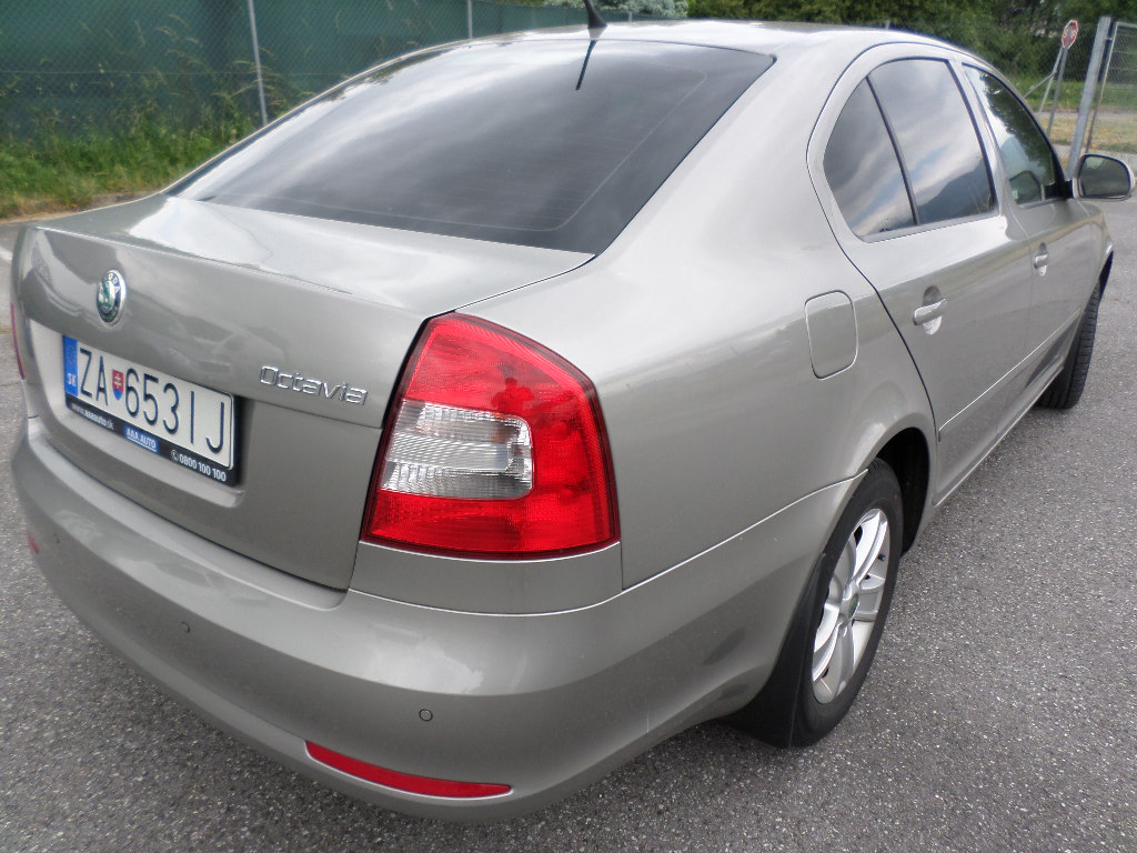 Škoda Octavia 1.6 TDI CR DPF Classic ICE - náhľad