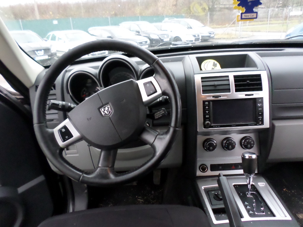 Dodge Nitro 2.8 CRD SE A/T - náhľad