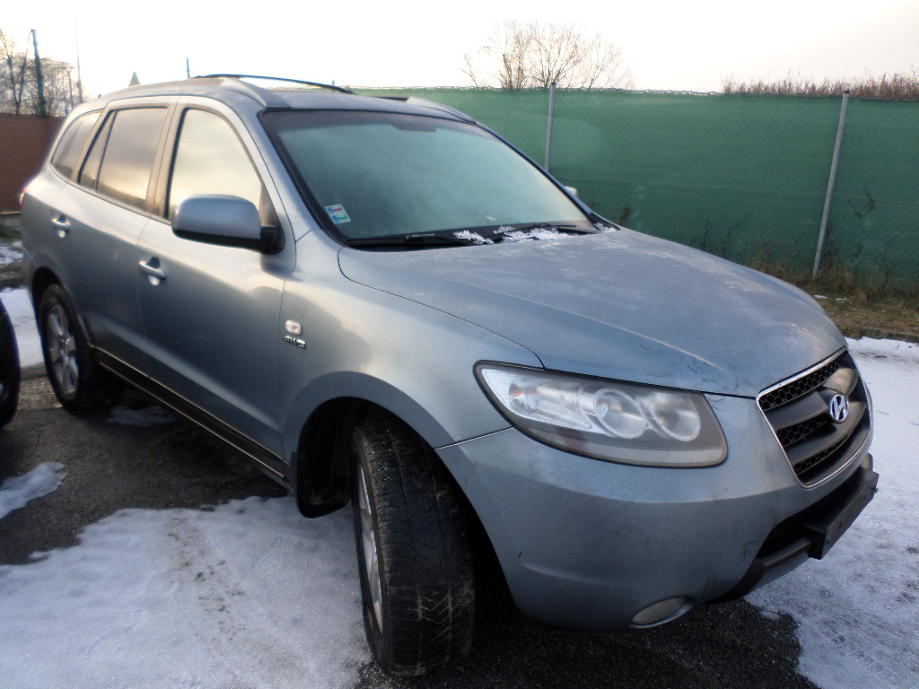 Hyundai Santa Fe 2.2 CRDi VGT 155k Active - náhľad
